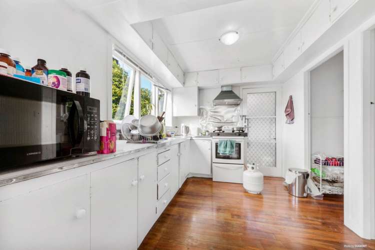 12 Mason Street New Lynn_11