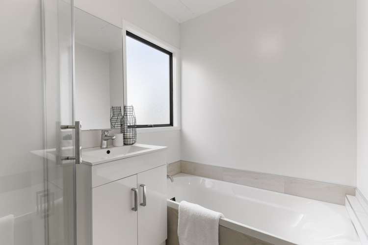 91 Santiago Crescent Unsworth Heights_21