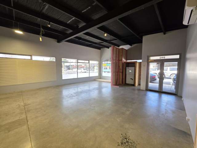 215 Main Highway Otaki_1