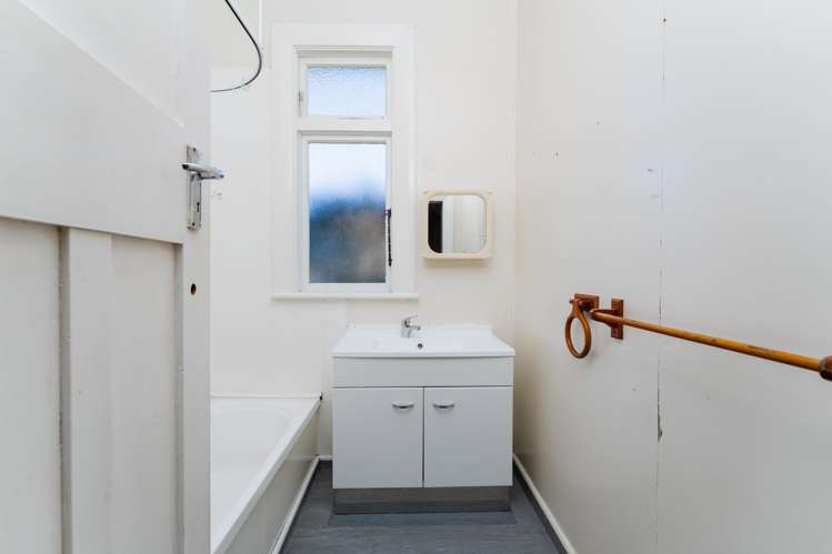 31 Dundonald Street Tainui_13