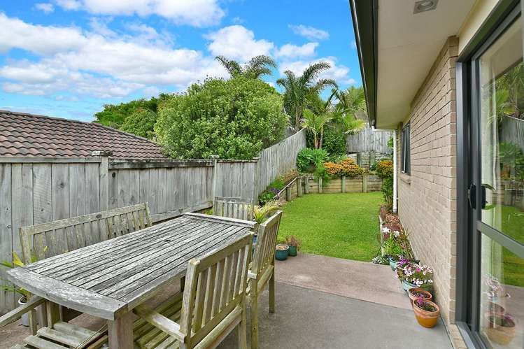 12 Bloomfield Rise Stanmore Bay_3