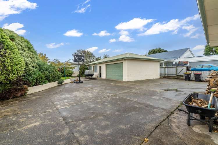 1 Christina Street Strathern_16
