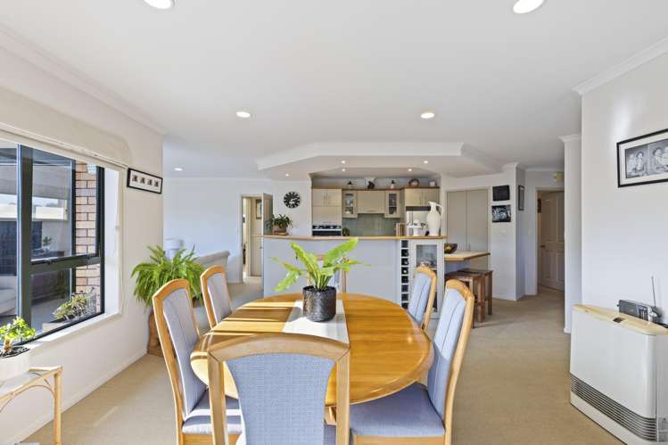 6 Royal Heights Glen Avon_11