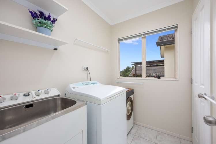 35 Rivervale Grove Stanmore Bay_22