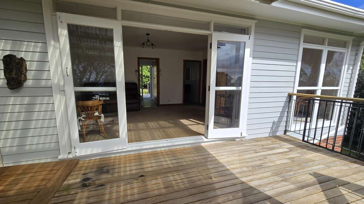 Sunny, quiet and private house 2