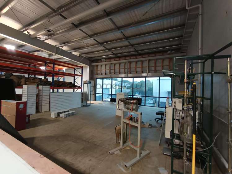 H/130 Hugo Johnston Drive Penrose_7