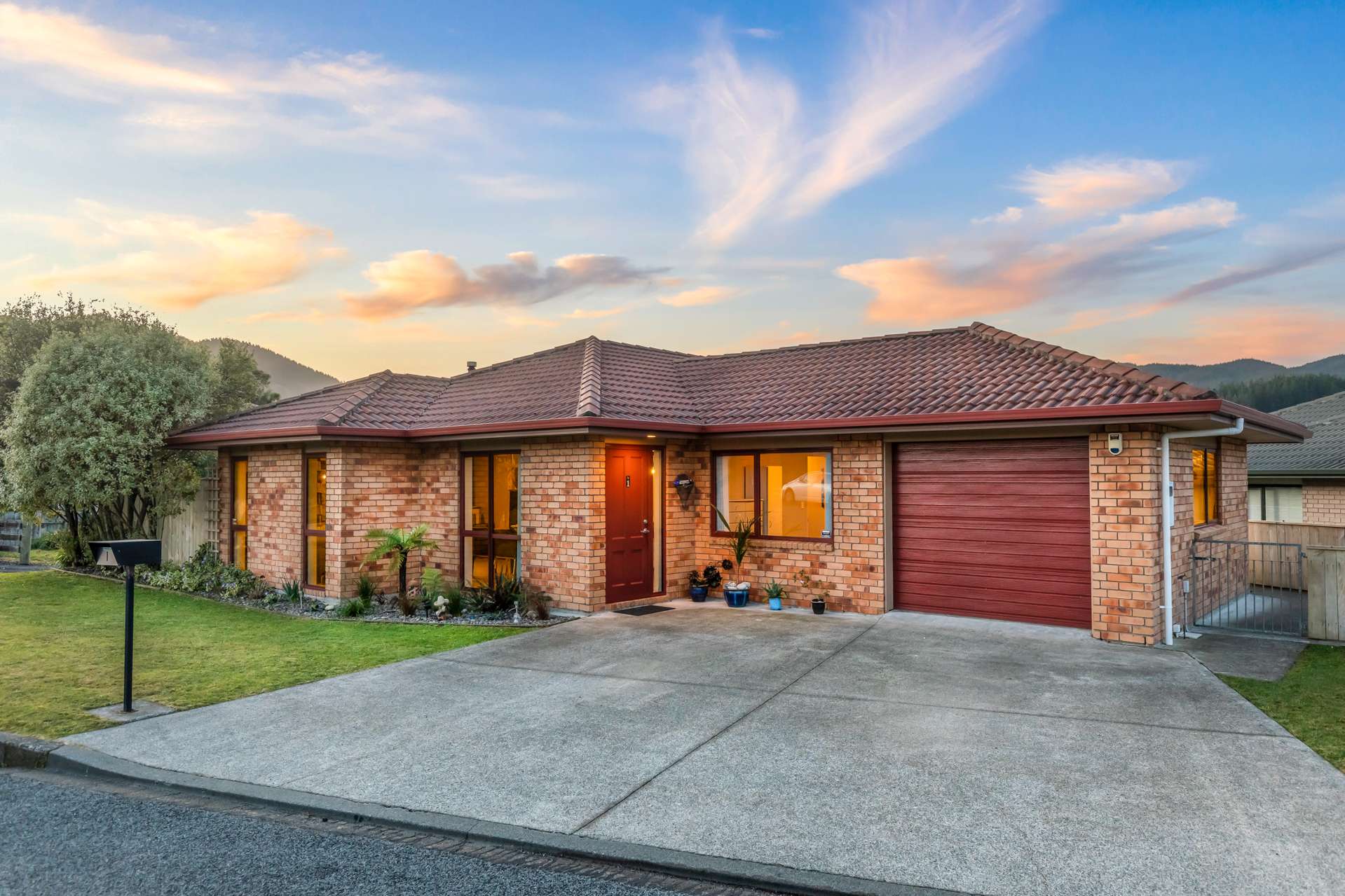 1 Percy Kinsman Crescent Riverstone Terraces_0