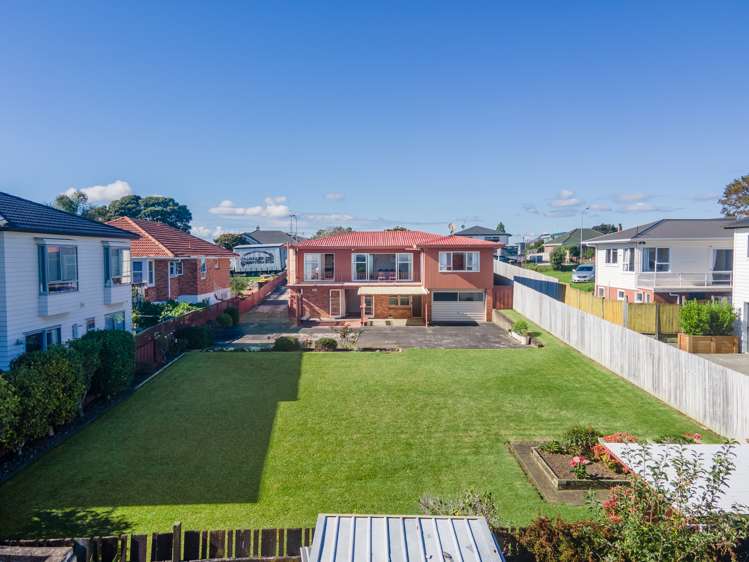 41 Bradbury Road Botany Downs_22