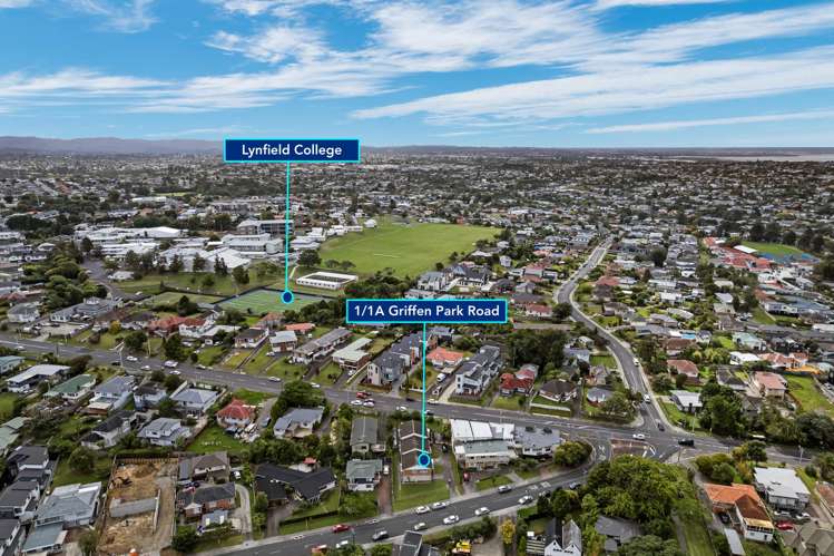 1/1 Griffen Park Road Mount Roskill_26
