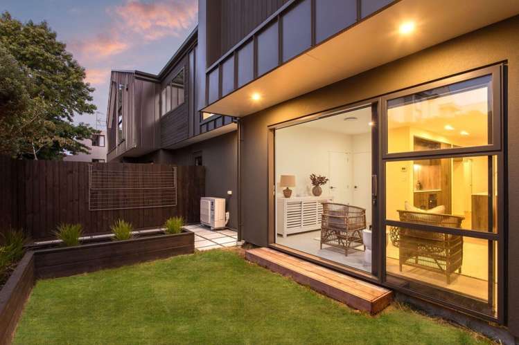 3/24 Rhodes Street Merivale_8