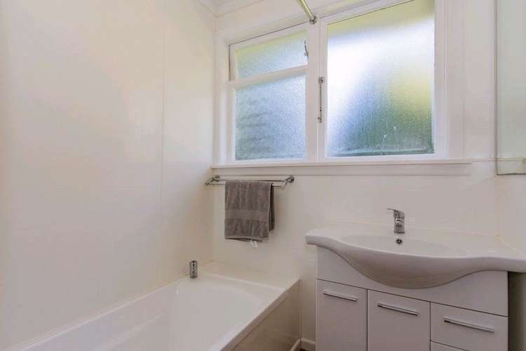 4 Westcott Street Dallington_9