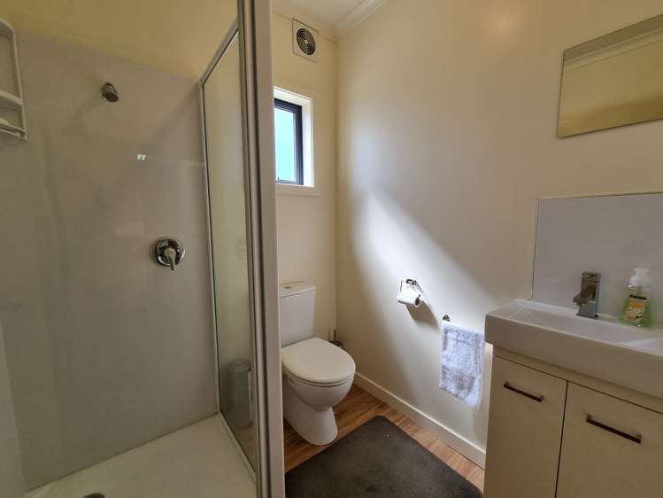 218 Rocks Highway Riverton_14