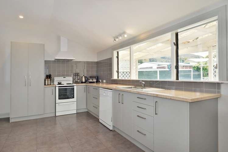 11 Fox Street Featherston_2