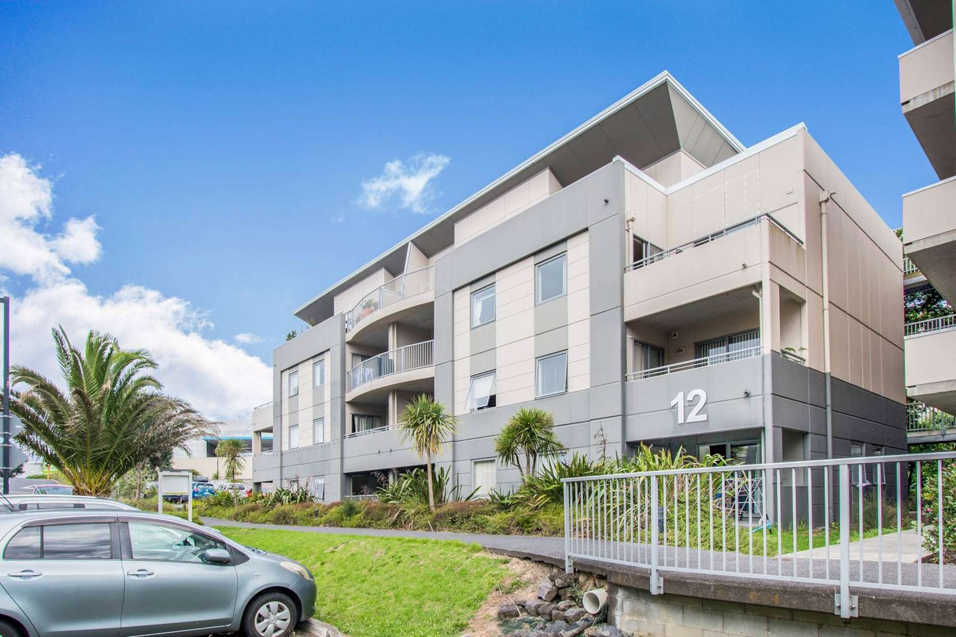 2c/12 Morning Star Place Mount Albert_0