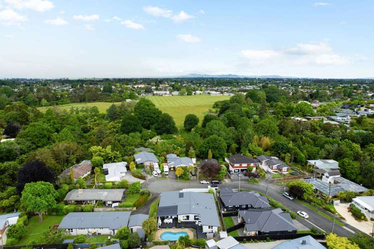 7 Chartwell Crescent Chartwell_22