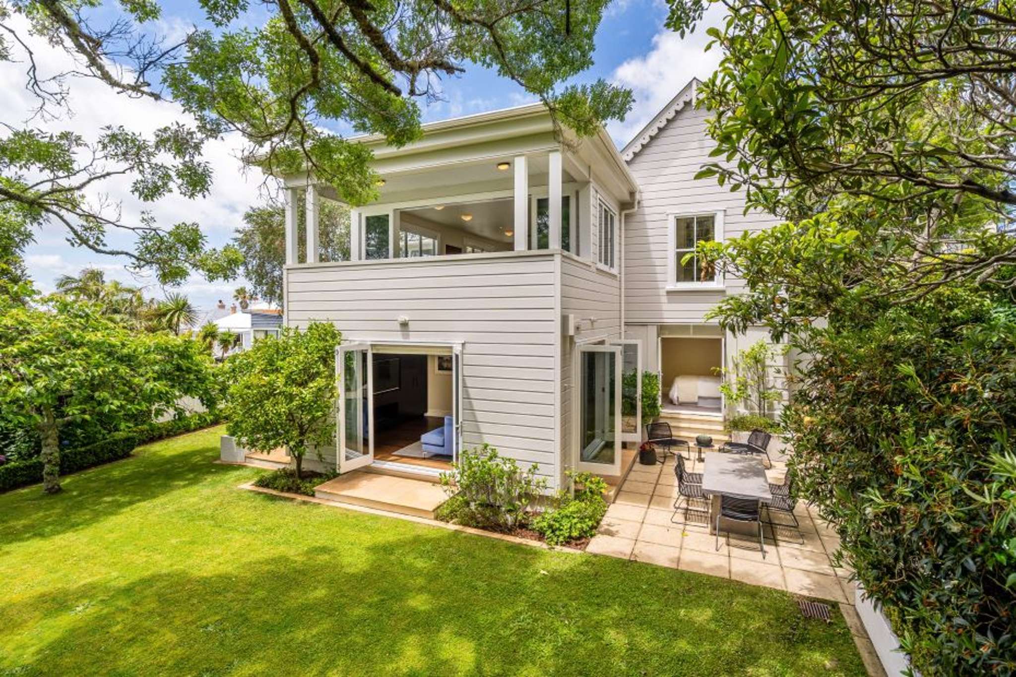 North Shore home with ‘colourful insights’ into previous owners goes to auction