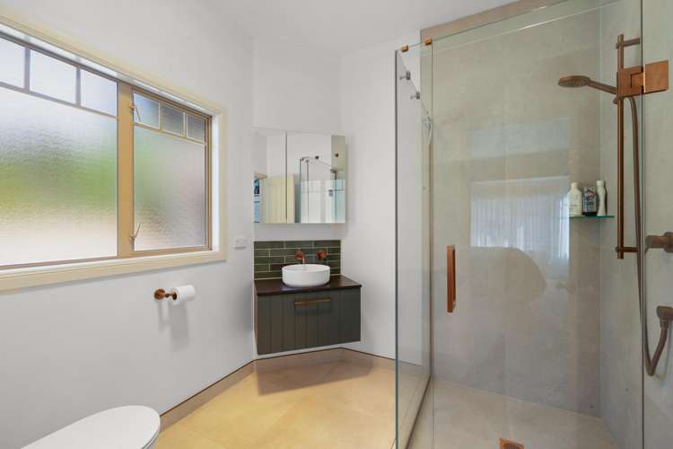 26 Shelter Grove Frankleigh Park_11