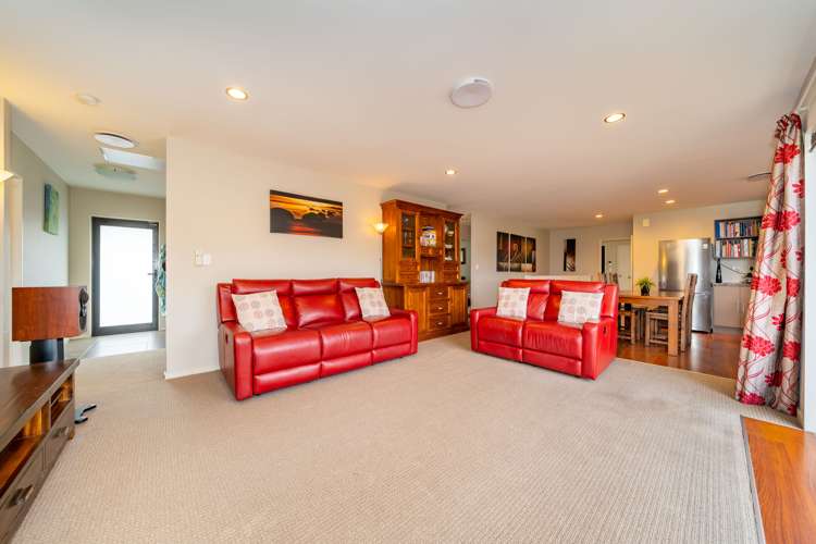 13 Mcewen Crescent Riverstone Terraces_12