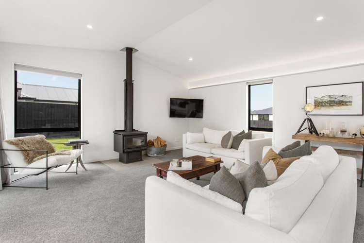 52 Suffolk Drive Kirwee_2