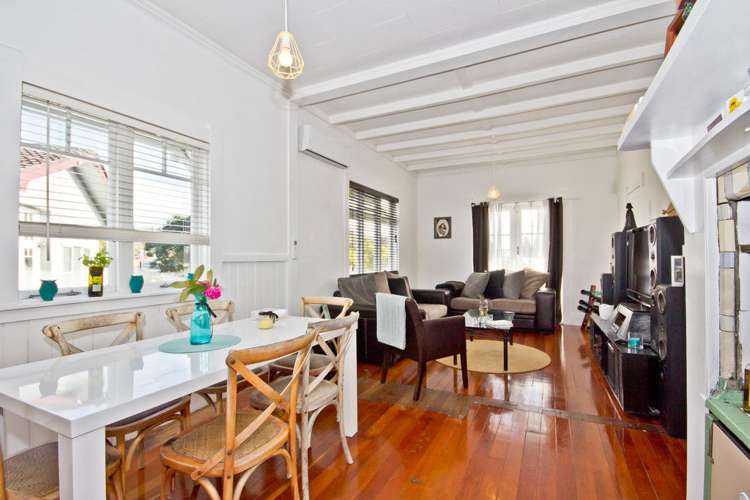 5 Clayburn Road Glen Eden_15