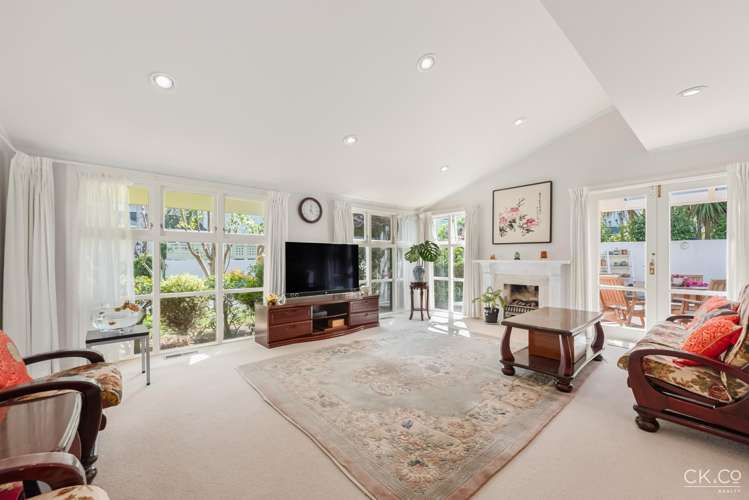 4/125 Woburn Road Woburn_3
