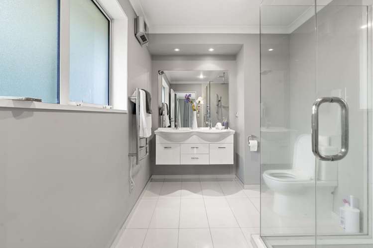 75 Somerville Crescent Aidanfield_12