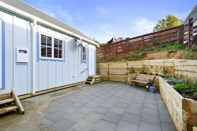 74 Kiwi Crescent Tawa_12