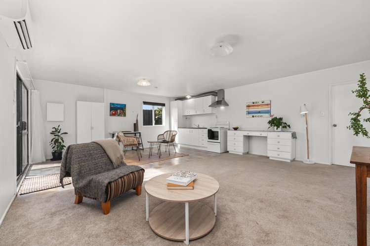 42 Rutherford Drive Waikanae Beach_6