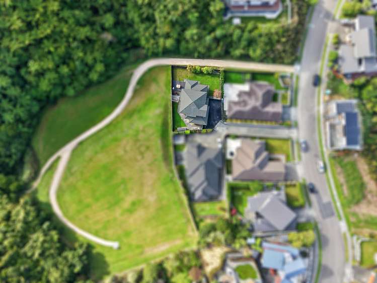 12 Meadowbank Drive Belmont_30