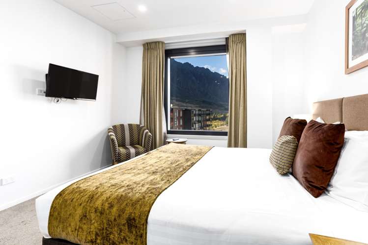 302/32 Red Oaks Drive Frankton_5