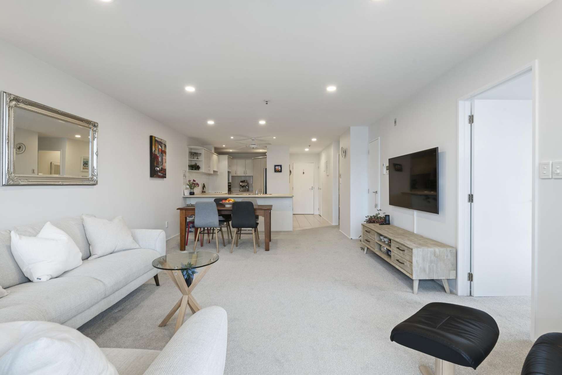 4H/175 Hurstmere Road Takapuna_0
