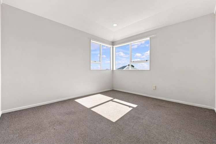 2/249 Richardson Road Mount Roskill_13