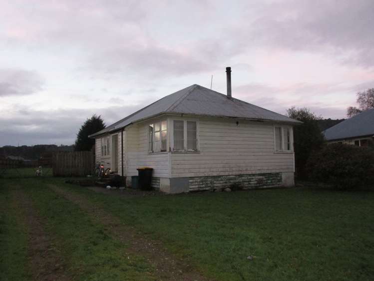 6 Conlon Street Reefton_20