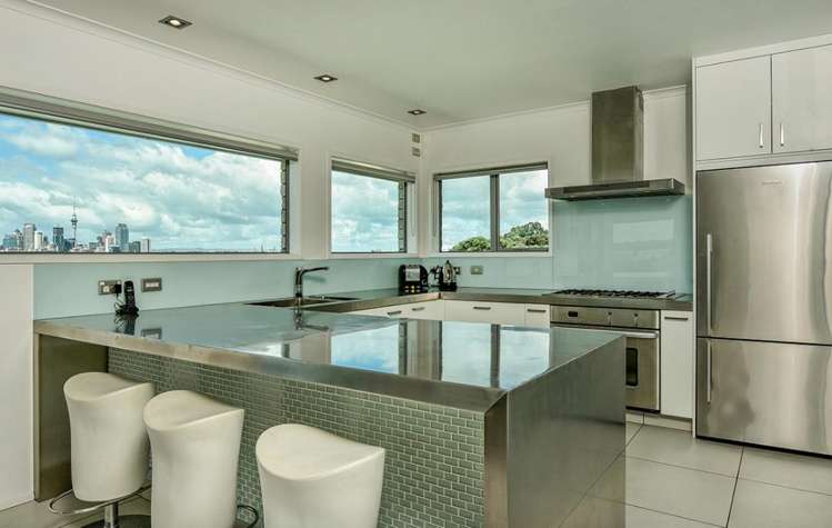 2/47 Clarence Street Devonport_5