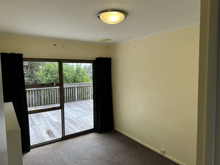 168 Scenic Drive Titirangi_13