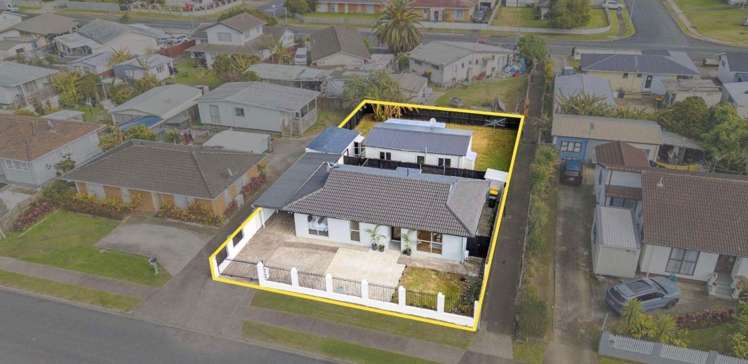 22 Chelburn Crescent_1