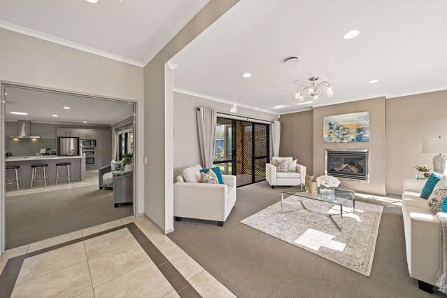 6 Pine Harbour Parade Beachlands_1