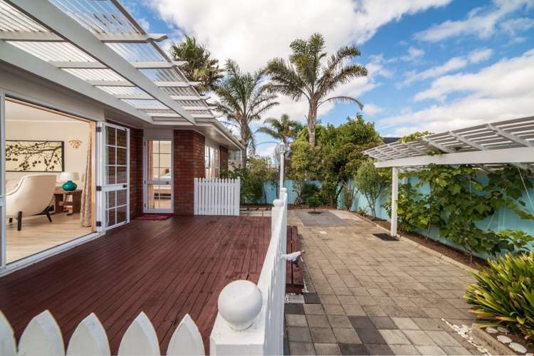 2/38 East Coast Road Milford_18