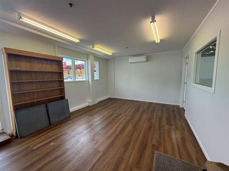 115 Gracefield Road Gracefield_7