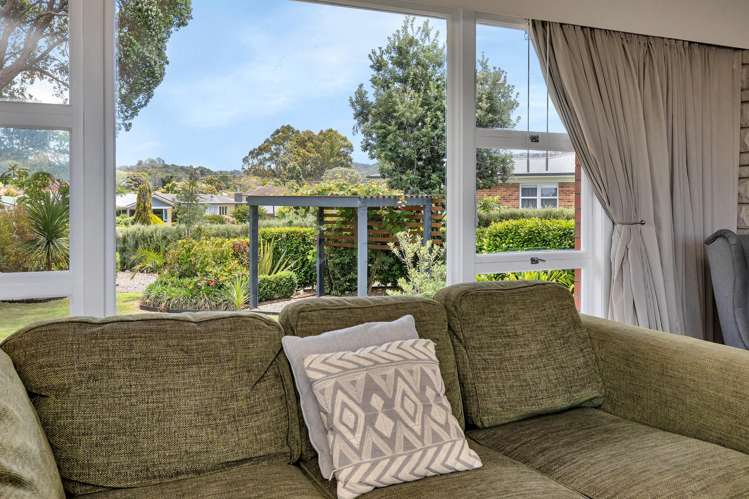 13 Kowhai Park Road Maunu_5