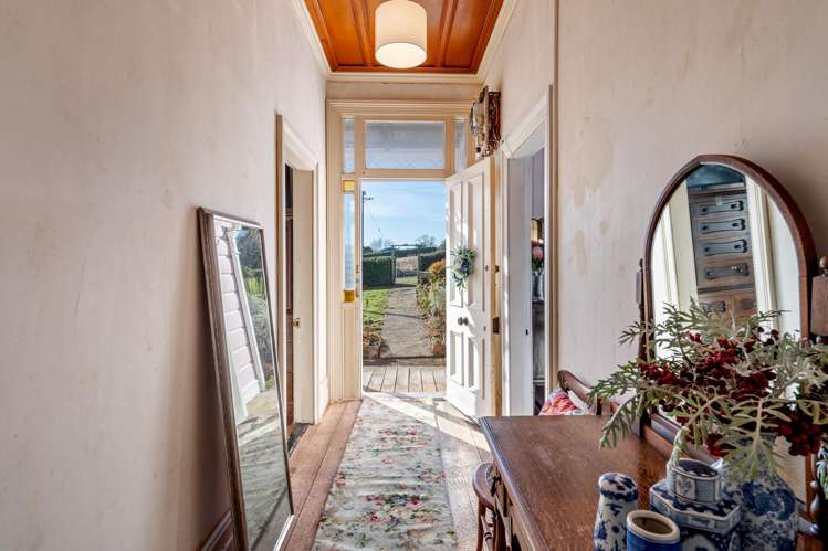 36 Pensher Street and 18 Ashburn Street Lawrence_11