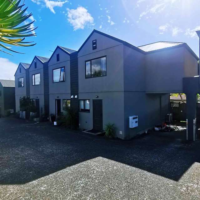 9/44 Fields Parade Oteha_2