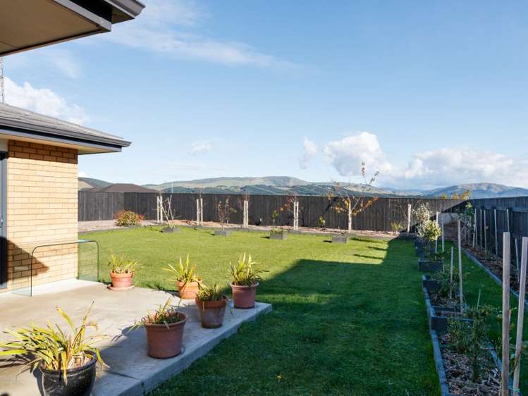 176 Pacific Drive Fitzherbert_18