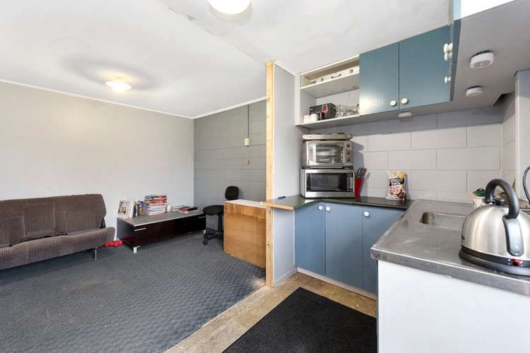 1 Greta Street Glenview_12