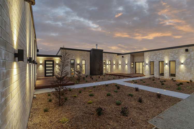 66 Windsor Drive Kirwee_1