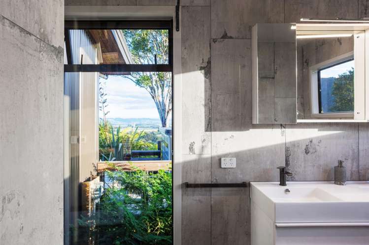 541 Manawahe Road Manawahe_13