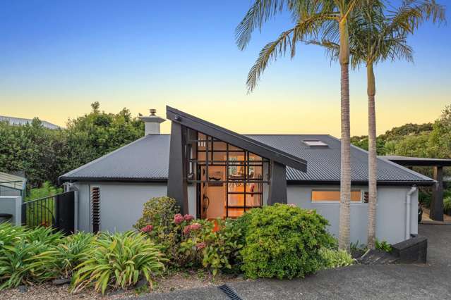 Executive Living with Exceptional Sea Views