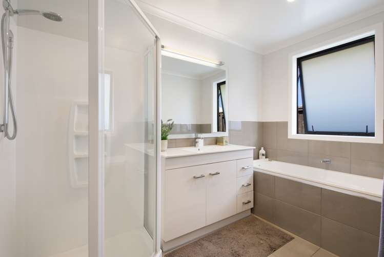 8 Remana Crescent Huapai_24