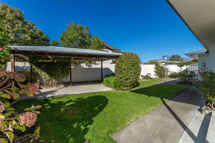 10 Brown Street Taradale_17