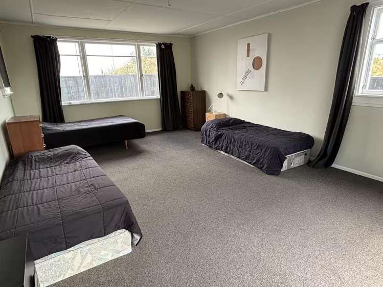 77b Eversham Road 11229_6